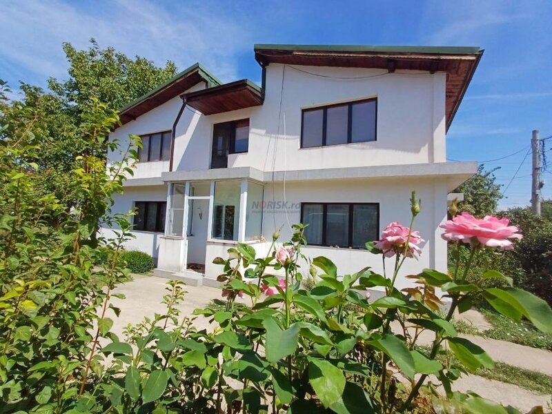 Buda, Cornetu, vila 7 camere, curte, 959 mp,  comision 0%