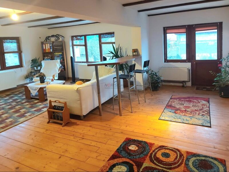 Buda, Cornetu, vila 7 camere, curte, 959 mp,  comision 0%